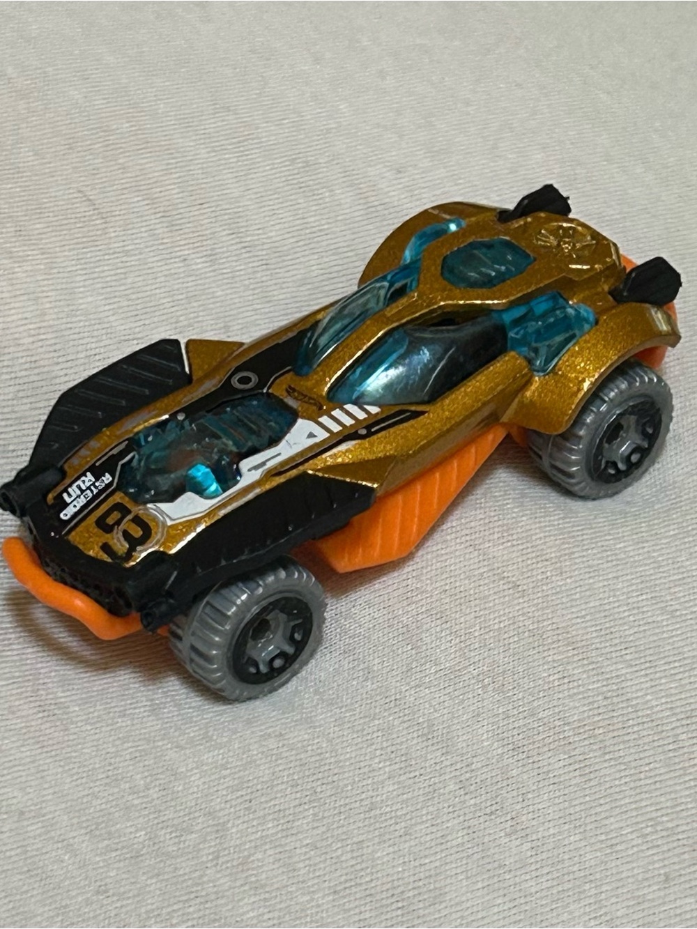 Hot Wheels Dune-A-Soar Gold Orange Asteroid Run 03 HW Space Loose 1:64